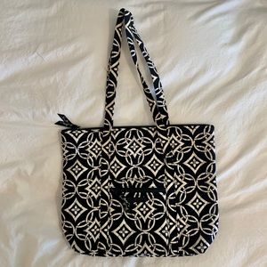 Black and white Vera Bradley zippered tote
